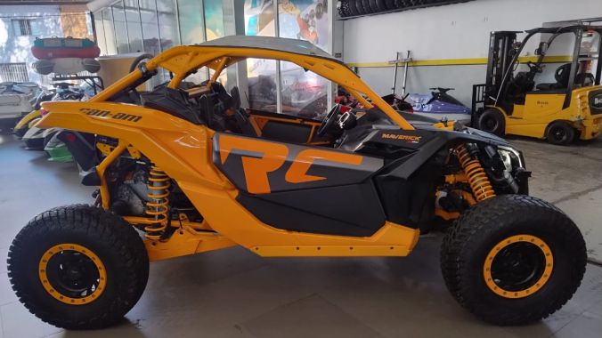 03 Maverick X3 XRC
