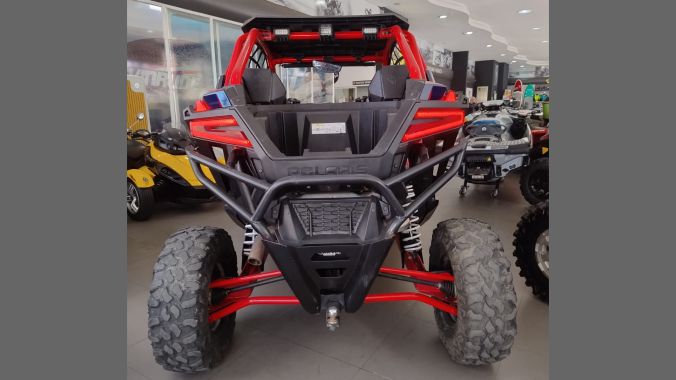 04 Polaris RZR Pro XP Ultimate