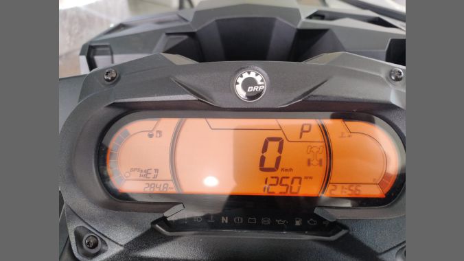 05 Outlander Xmr 1000R