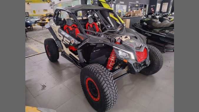 02 Maverick X3 Max Xrs