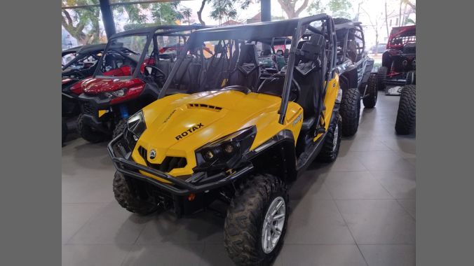 04 Commander XT