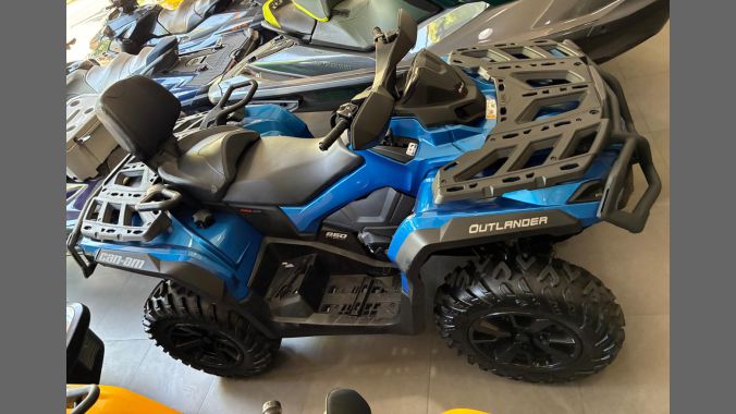 04 Outlander Max 850