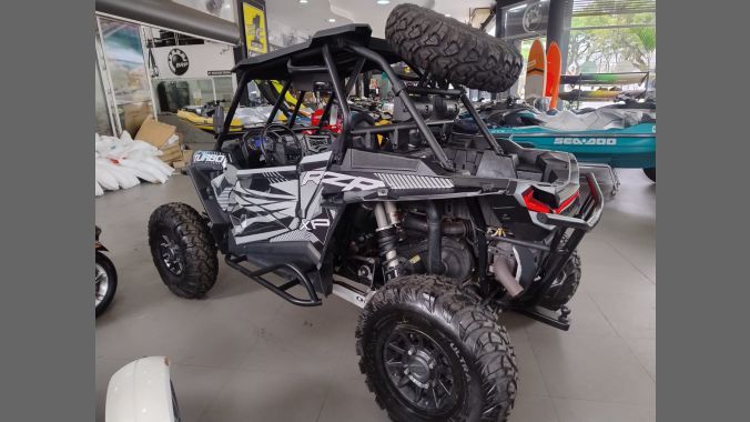 04 RZR XP 1000 cc