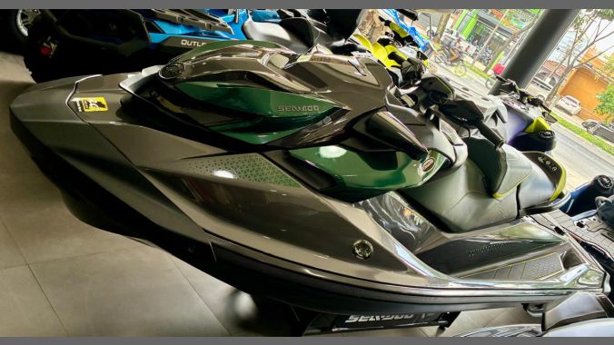 05 RXP X Apex 300 RS