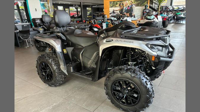 02 Outlander Max XT 700