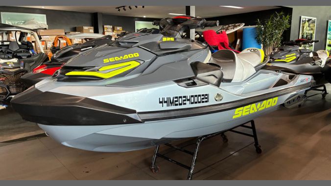 02 Sea Doo RXT X 325 RS
