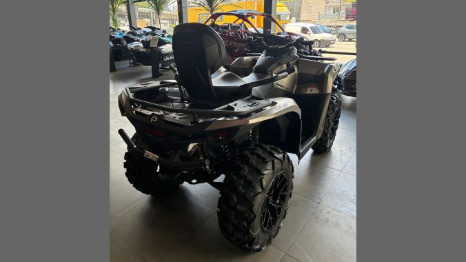 04 Outlander Max XT 700