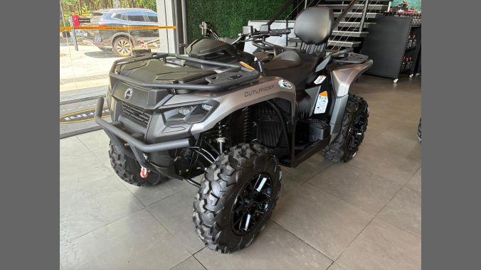 05 Outlander Max XT 700