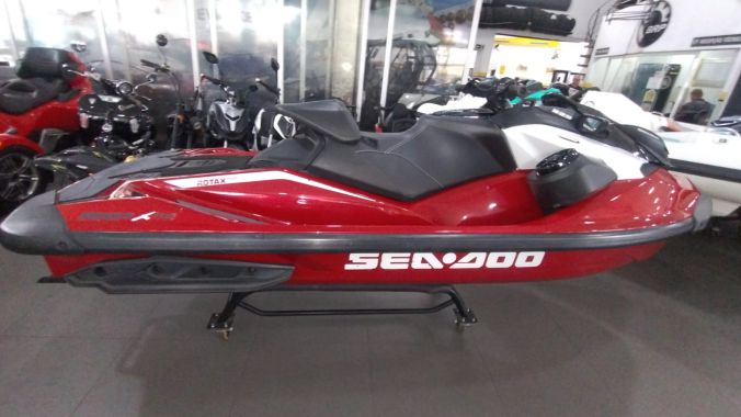 02 Sea Doo RXP X 325 RS
