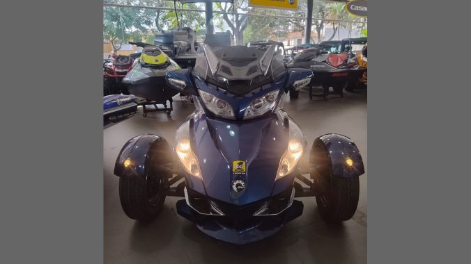 04 Can Am Spyder RT Limited 2011