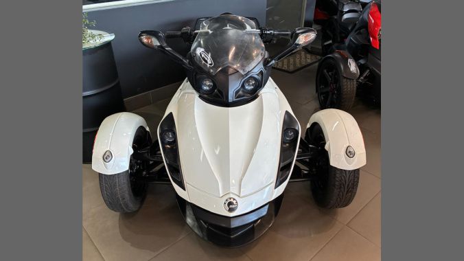 04 Can Am Spyder RS 2011