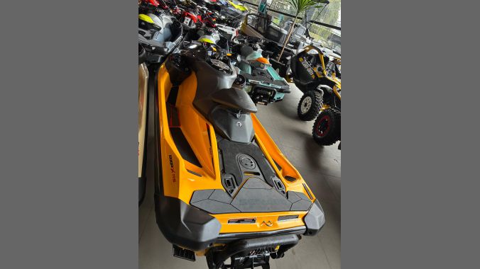02 Sea Doo RXP X 300 RS 2022